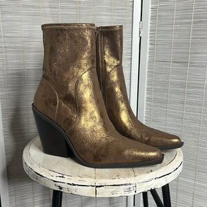 Charles David Wynter bootie EUC Cowgirl